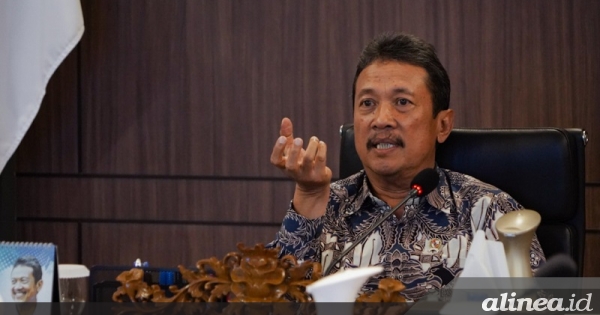 Ekonom Melihat Menteri KKP Tak Konsisten Soal Pasir Laut