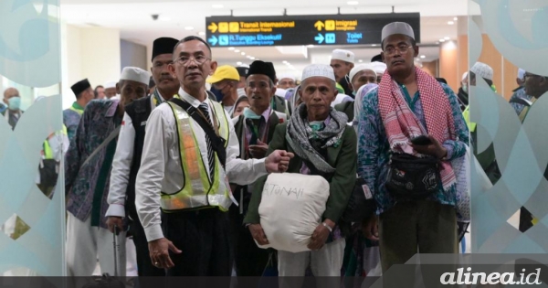 374 Jemaah haji asal Indramayu sudah tiba di tanah air