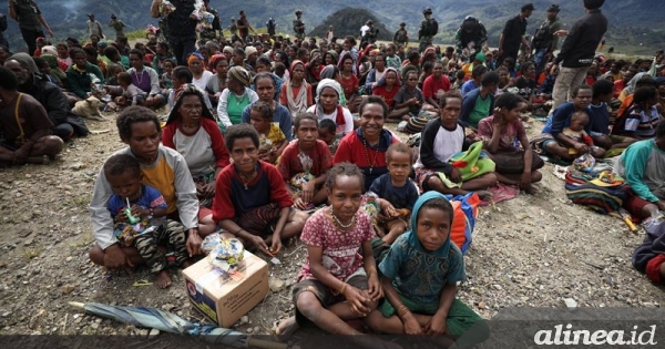 Bantuan bencana tiba di Distrik Sinak, warga: Tuhan berkati!