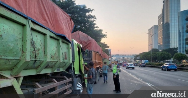 Pembatasan mobil barang di 4 ruas tol Jakarta saat KTT ASEAN