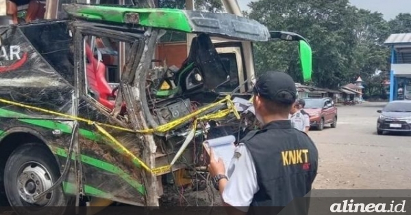 Kecelakaan bus kerap menyeret sopir sebagai “tumbal”