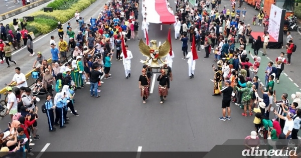 Merah putih membentang 300 meter di Kirab Pancasila 2024